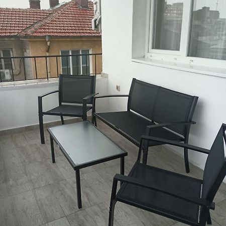 Yanakiev'S Central Apartment Burgas Luaran gambar
