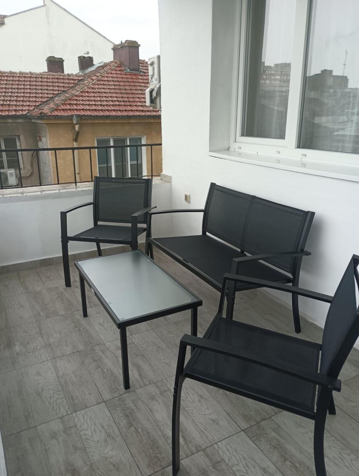 Yanakiev'S Central Apartment Burgas Luaran gambar