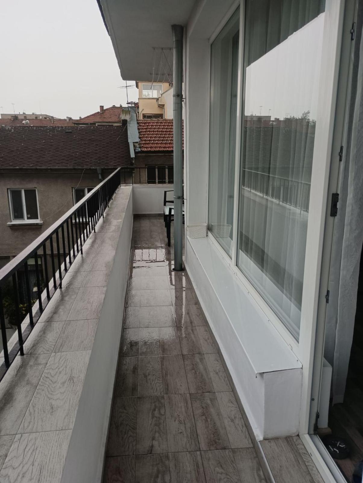 Yanakiev'S Central Apartment Burgas Luaran gambar